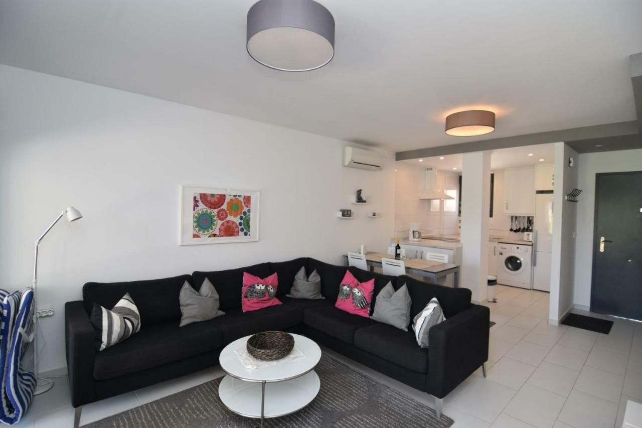 Oasis V South Facing Pool View La Zenia Appartement *